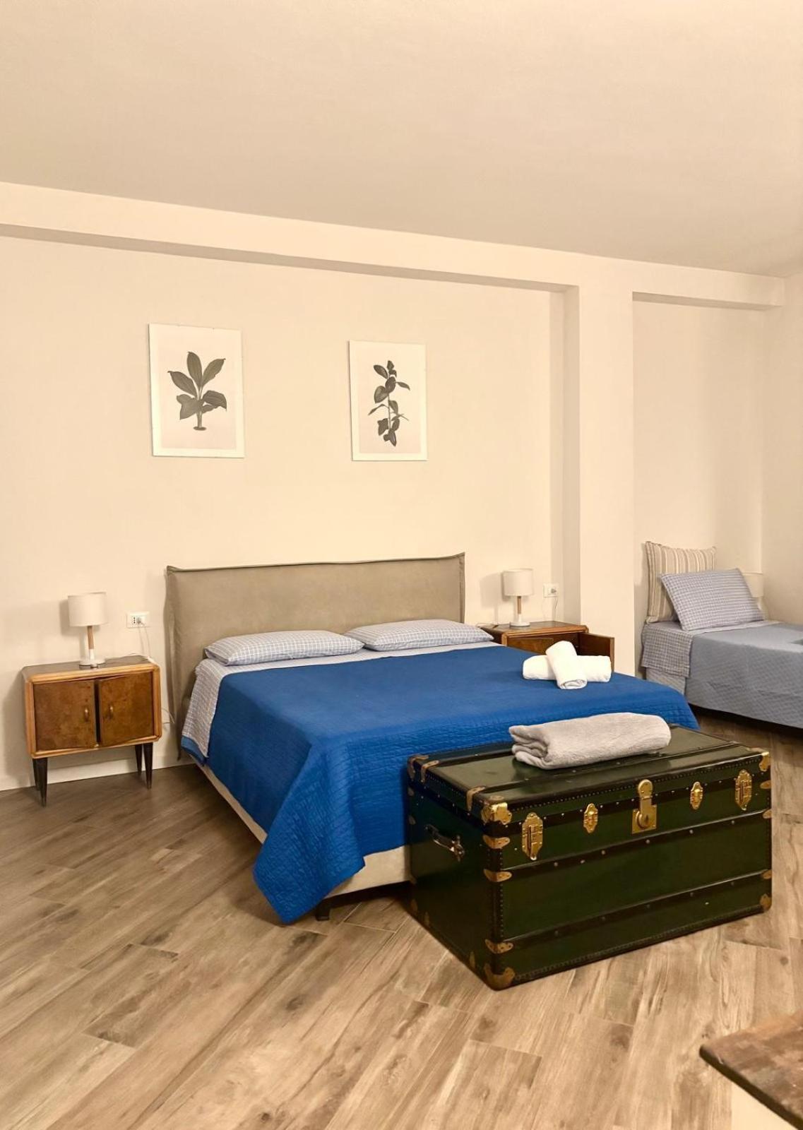 Lu.Lu Suite And Rooms Piacenza Bagian luar foto